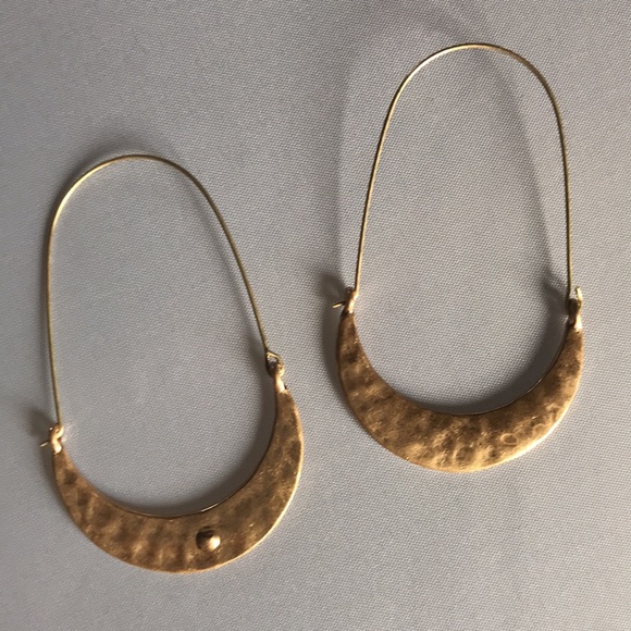 New! Gold Hammered Hoop Earrings - Picture 7 of 12